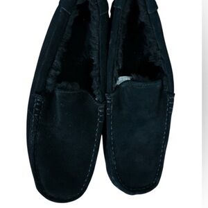 Koolaburra by Ugg Men's Black Suede Sherpa lined Loafers